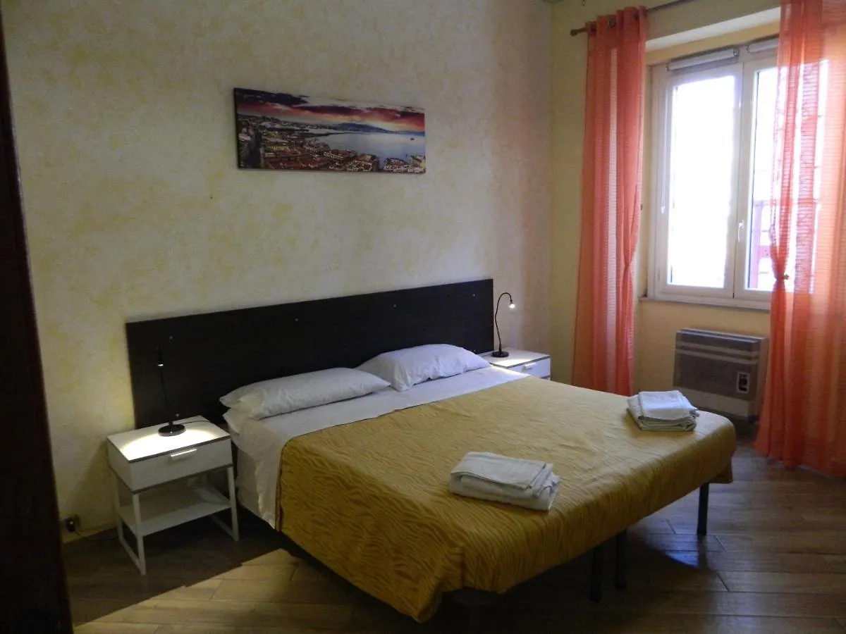 La Casetta Arancione Nell'Aeroporto Di Napoli Apartment 0*, Naples